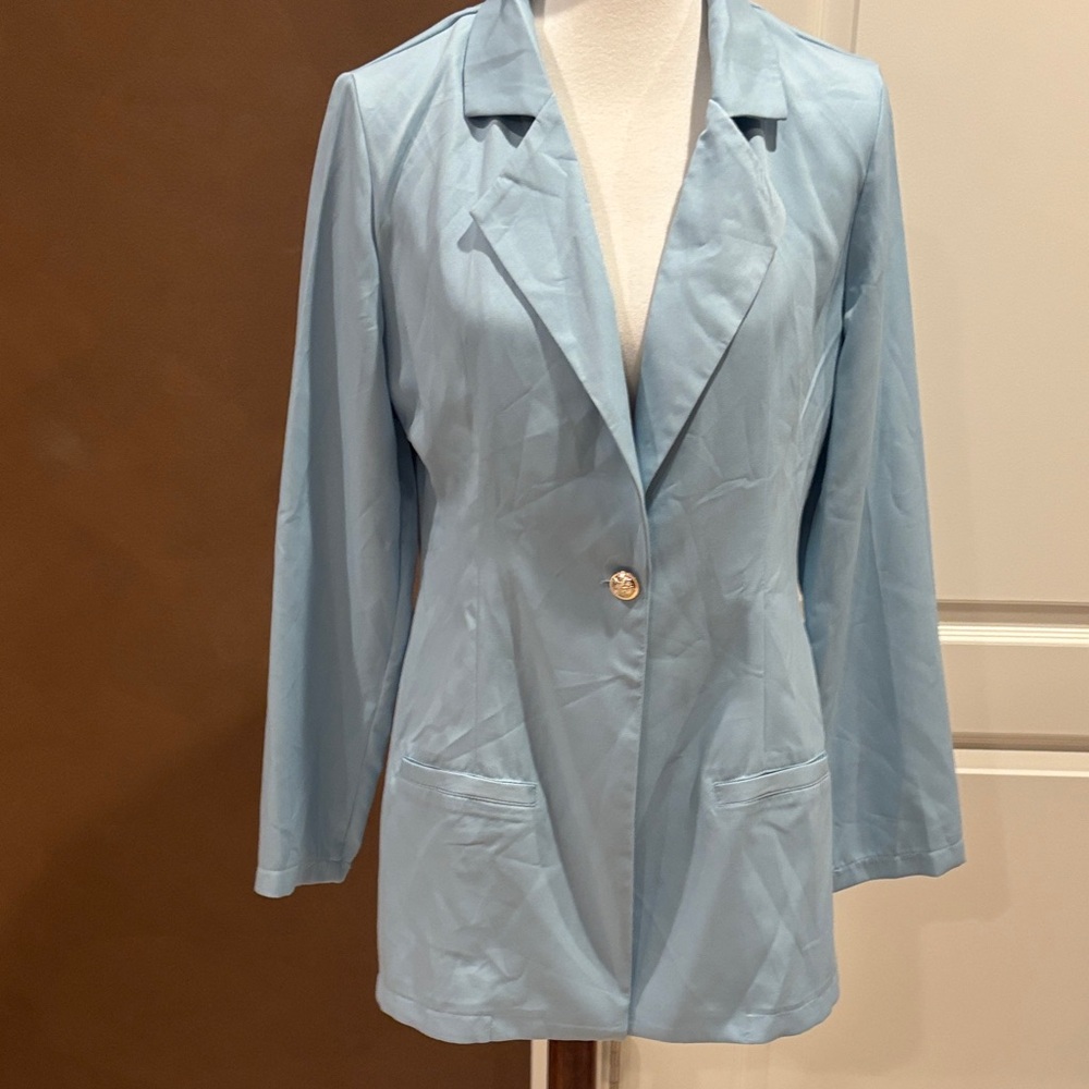 Elegant Light Blue Women's Blazer & Shorts